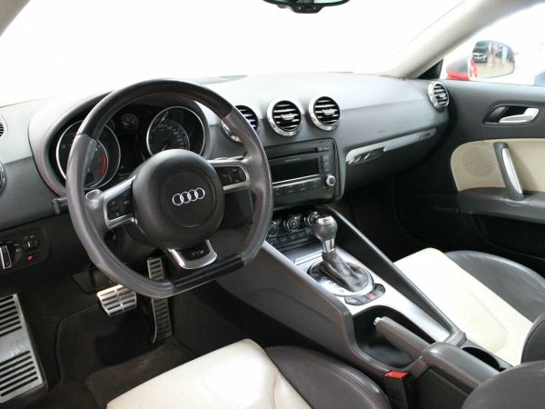 Audi TTS, II (8J) фото №12