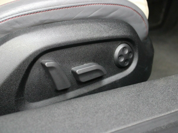 Audi TTS, II (8J) фото №14