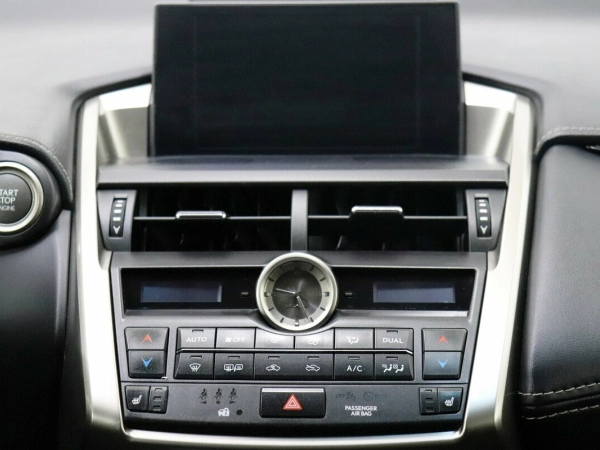 Lexus NX, I фото №12