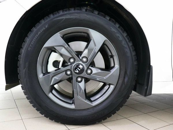 Kia K5, III фото №8