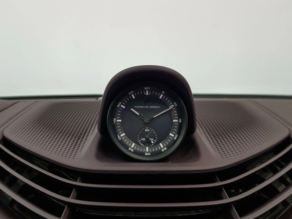 Porsche Taycan, I фото №29