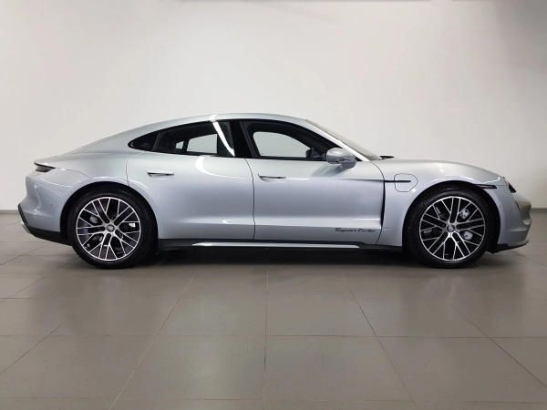Porsche Taycan, I фото №3