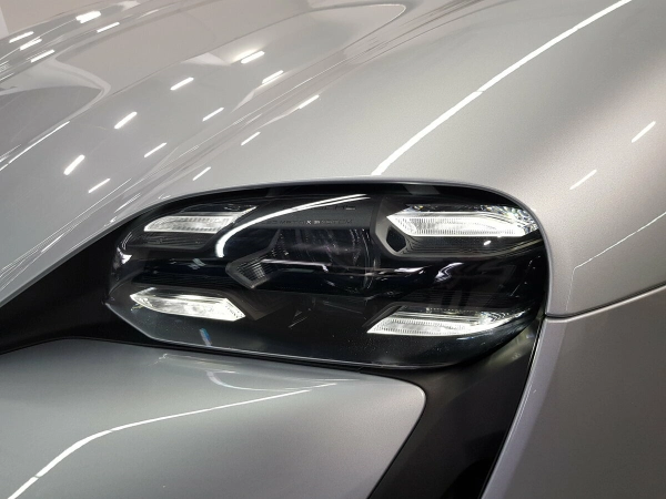 Porsche Taycan, I фото №6