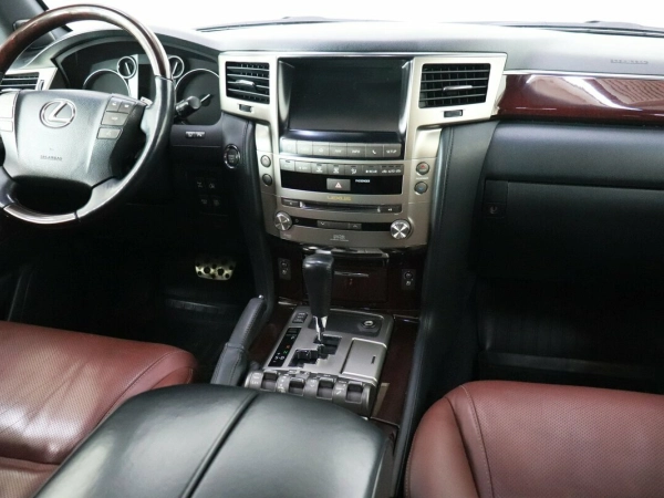 Lexus LX, III Рестайлинг 2 фото №10