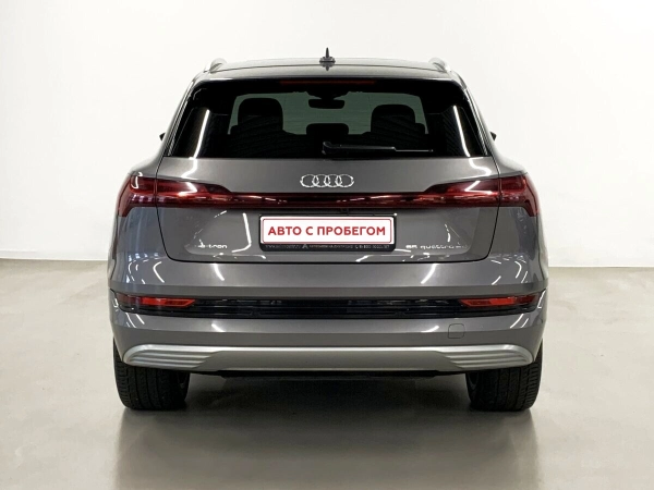 Audi e-tron, I фото №4