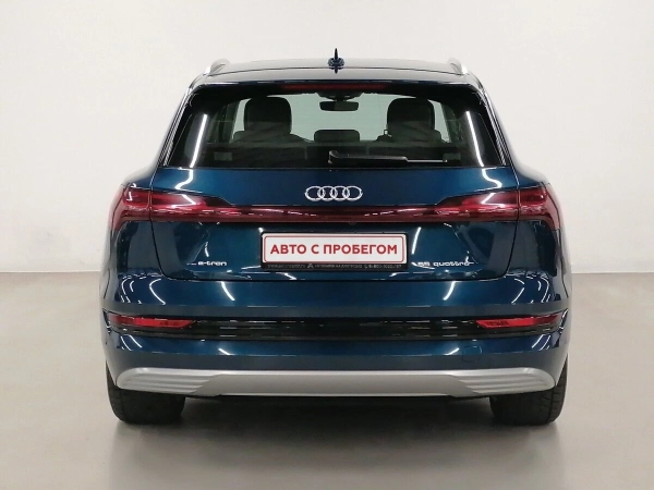 Audi e-tron, I фото №5