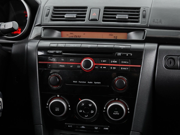 Mazda 3, I (BK) Рестайлинг фото №12
