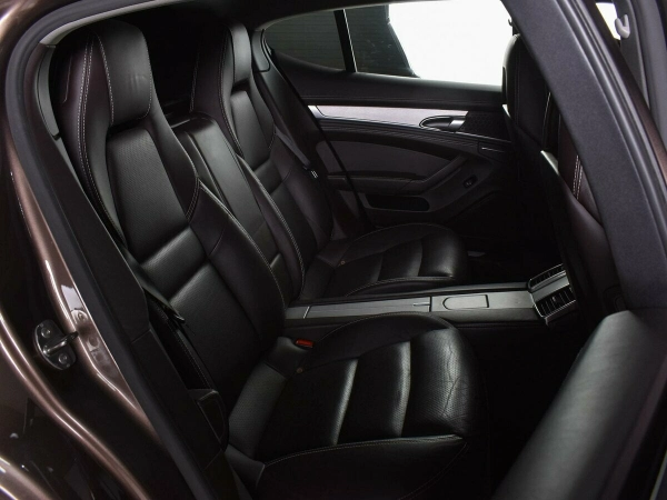 Porsche Panamera, I Рестайлинг фото №15