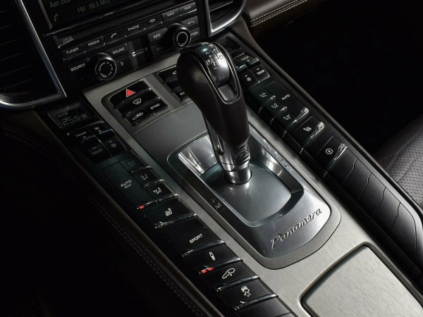 Porsche Panamera, I Рестайлинг фото №8