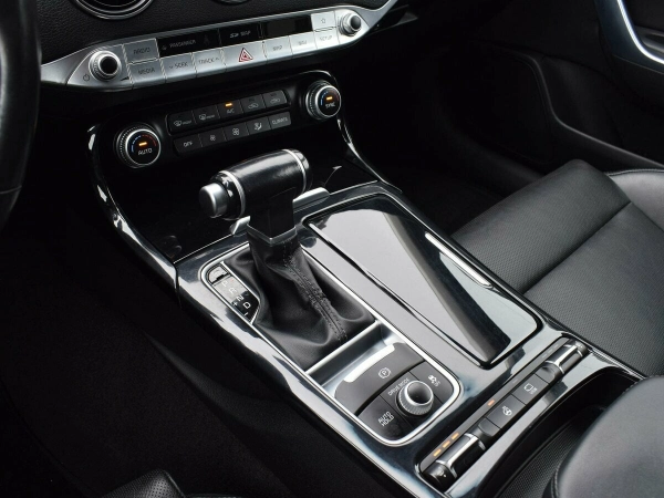 Kia Stinger, I фото №8
