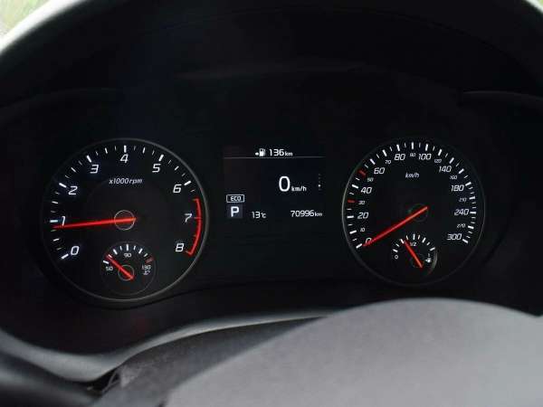 Kia Stinger, I фото №9