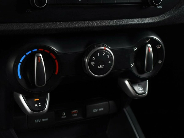 Kia Rio, IV фото №8