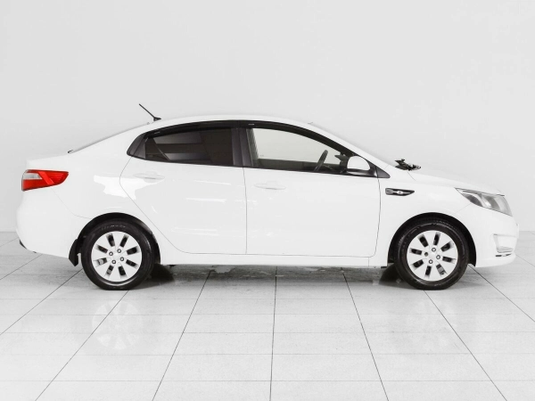 Kia Rio, III фото №4