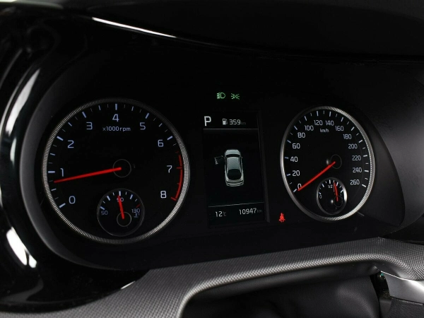 Kia K5, III фото №11