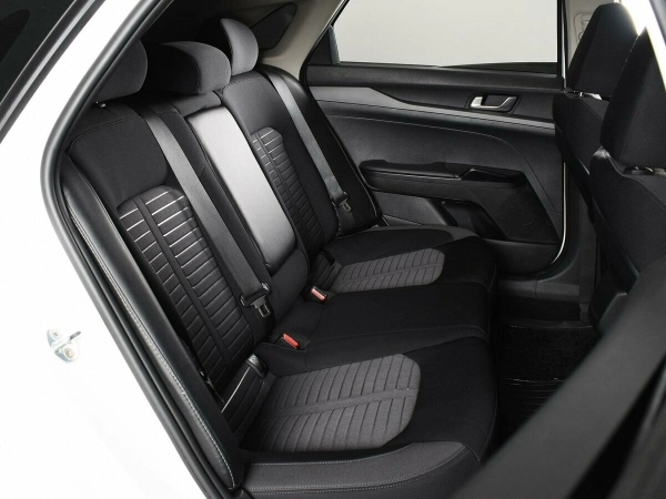 Kia K5, III фото №12