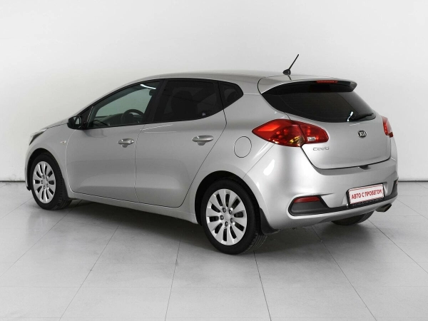 Kia Ceed, II фото №3
