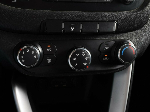 Kia Ceed, II фото №8
