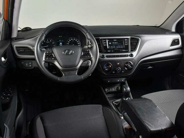 Hyundai Solaris, II фото №6