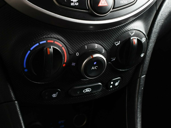 Hyundai Solaris, I Рестайлинг фото №8