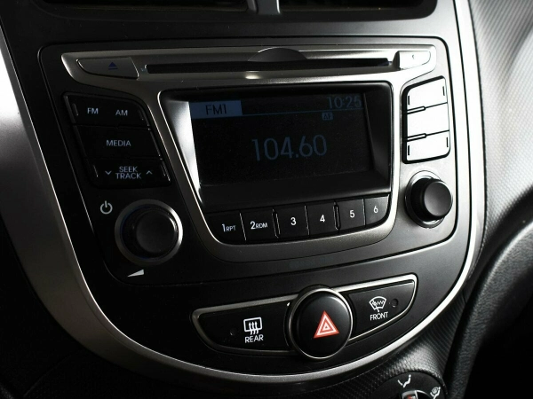 Hyundai Solaris, I Рестайлинг фото №9