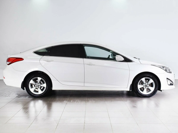 Hyundai i40, I фото №4