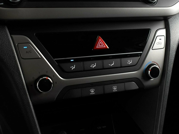 Hyundai Elantra, VI (AD) фото №8