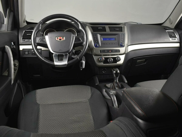 Geely Emgrand X7, I Рестайлинг фото №6
