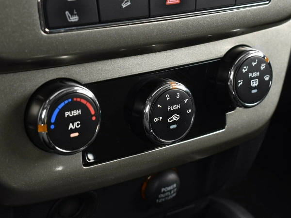 Geely Emgrand X7, I Рестайлинг фото №8