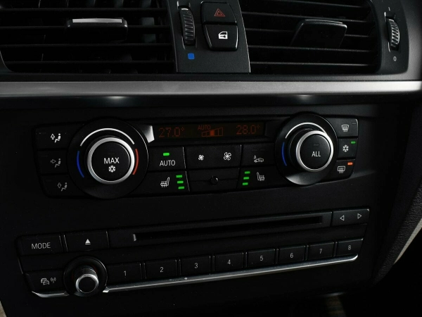 BMW X3, II (F25) фото №9