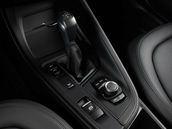 BMW X1, II (F48) фото №8
