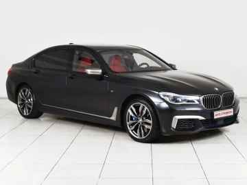BMW 7 серии, VI (G11/G12) 2017 M760Li xDrive фото