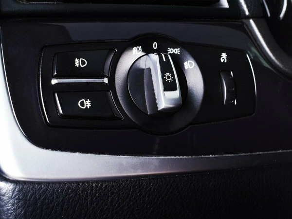BMW 5 серии, VI (F10/F11/F07) Рестайлинг фото №9
