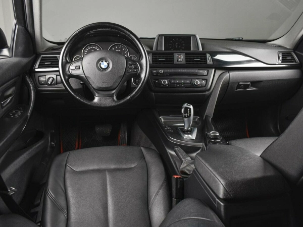 BMW 3 серии, VI (F3x) фото №6