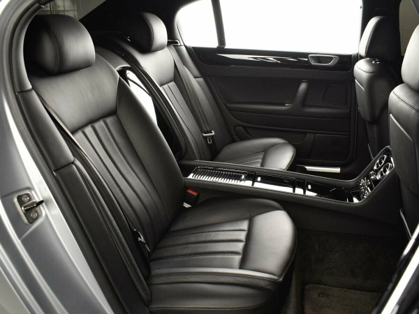 Bentley Continental Flying Spur, I фото №12