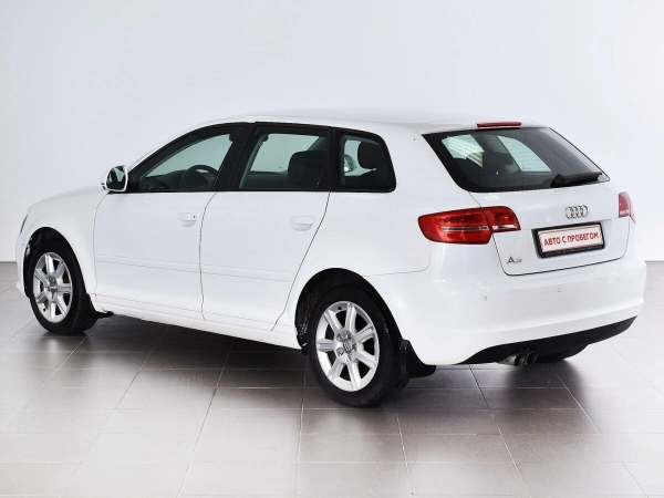Audi A3, II (8P) Рестайлинг 2 фото №3