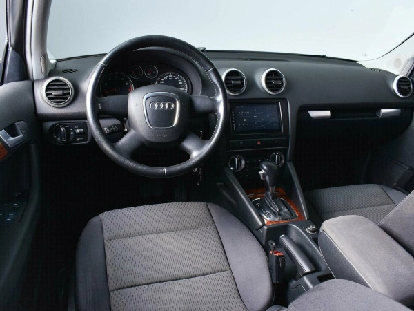 Audi A3, II (8P) Рестайлинг 2 фото №6