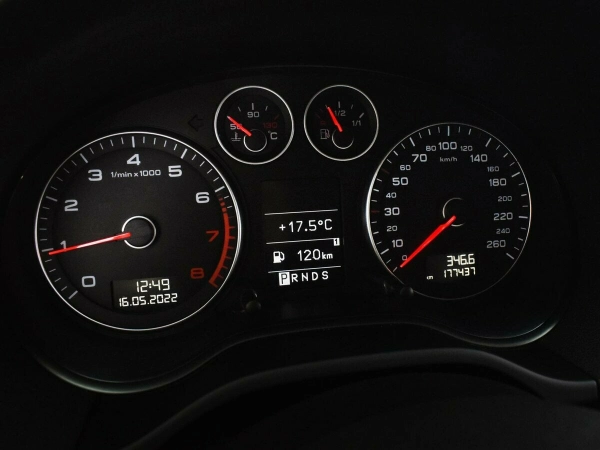 Audi A3, II (8P) Рестайлинг 2 фото №8