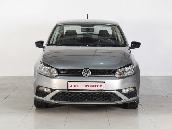 Volkswagen Polo, V Рестайлинг фото №2