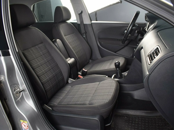 Volkswagen Polo, V Рестайлинг фото №7