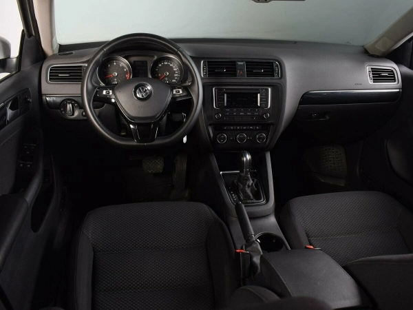 Volkswagen Jetta, VI Рестайлинг фото №6