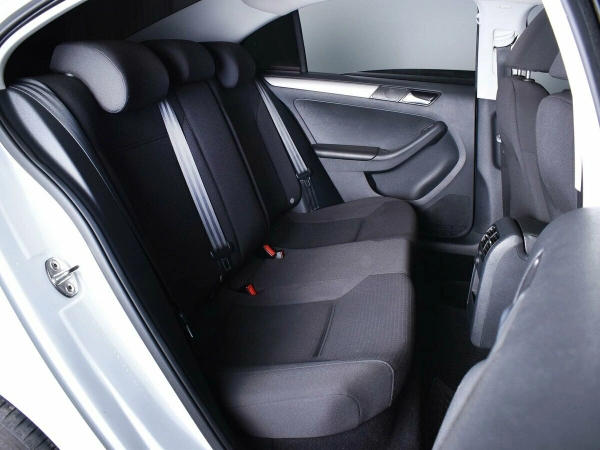 Volkswagen Jetta, VI Рестайлинг фото №11