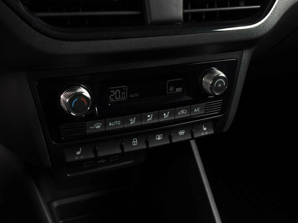 Skoda Rapid, II фото №9