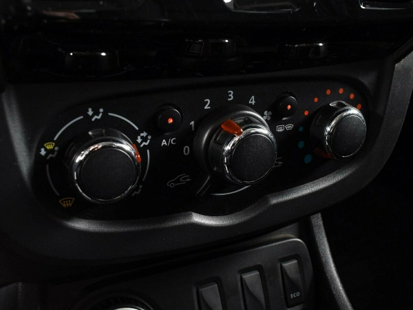 Renault Duster, I Рестайлинг фото №8