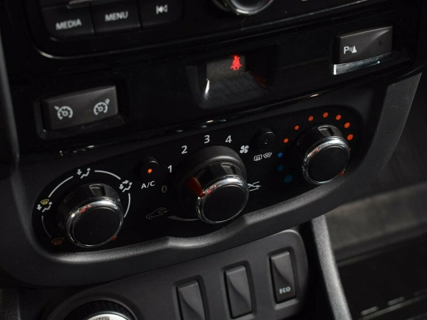 Renault Duster, I Рестайлинг фото №8