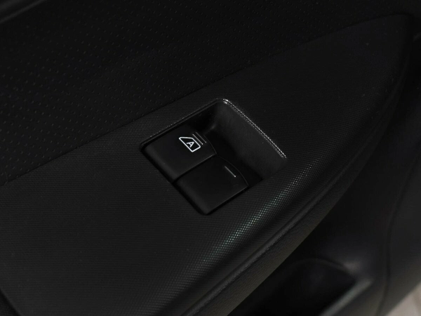 Nissan Note, I Рестайлинг фото №10