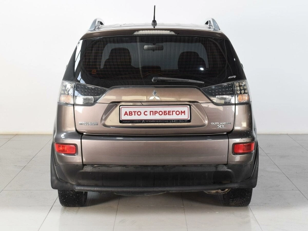 Mitsubishi Outlander, II Рестайлинг фото №5