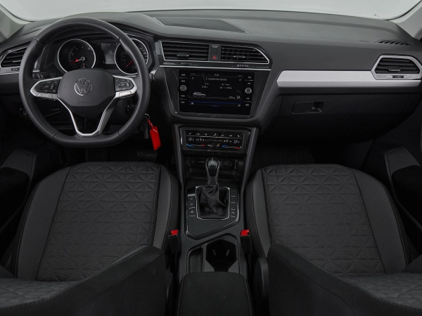 Volkswagen Tiguan, II Рестайлинг фото №8
