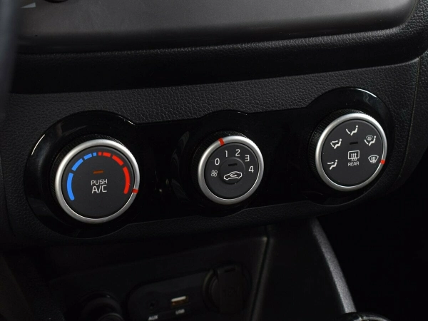 Kia Rio, III Рестайлинг фото №8
