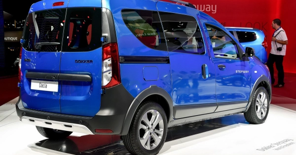 Dokker Компактвэн Stepway фото №3