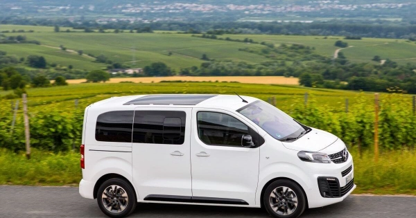 Zafira Life Минивэн M фото №1